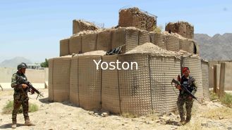 La Chine Protection d'armée de mur de suffisance de barrière de bastion de barrière de sacs de sable de Hesco de maille de mil Gabion fournisseur